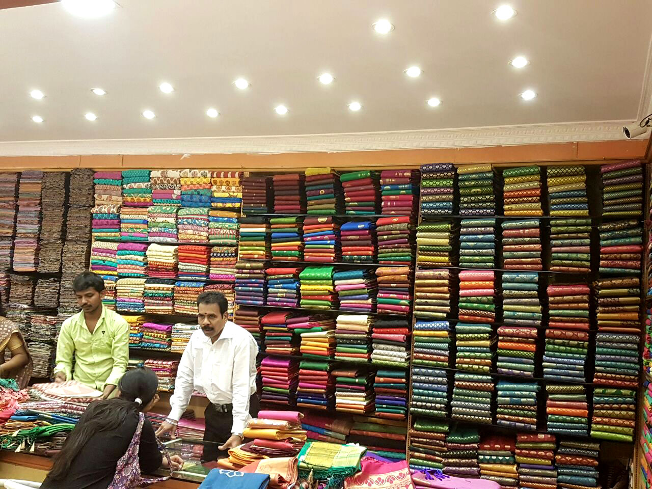 Sai Aruna's Tours & Travels